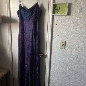 Betsy & Adam Galaxy Iridescent Sparkle Gown‎ Formal Dress Party Color Shift Y2K